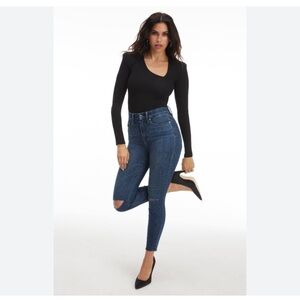 🌸Good American Medium Wash High Rise Cropped Raw Hem Skinny Denim Jeans